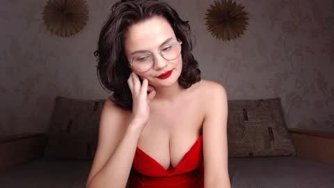 Snapshot of junnewers chatting on 12.08.24 JunneWers online show from 12.08.24