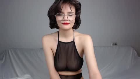 Snapshot of junnewers chatting on 01.17.25 JunneWers online show from 01.17.25