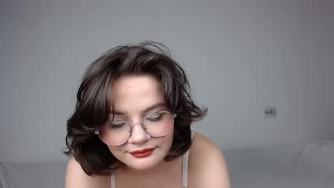 Snapshot of junnewers chatting on 02.03.25 JunneWers online show from 02.03.25