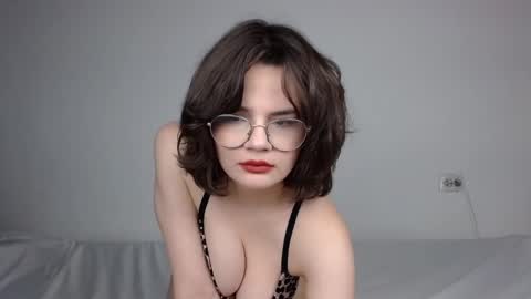 Snapshot of junnewers chatting on 02.22.25 JunneWers online show from 02.22.25