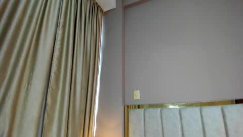 Jupiter Fox online show from 11.30.25