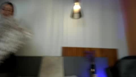 Jupiter Fox online show from 04.17.26