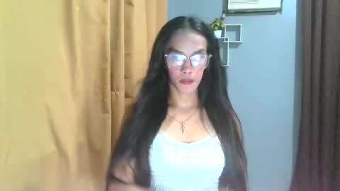 jusa_yan online show from 06.05.26
