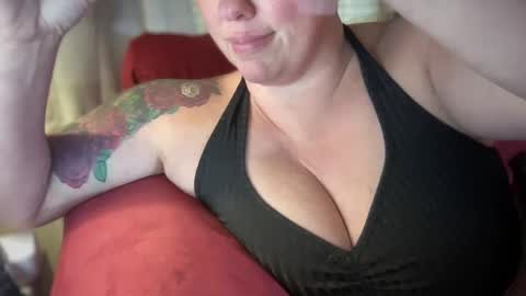 Flirty influncer online show from 12.25.24