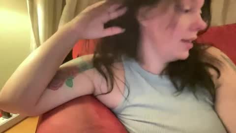 Flirty influncer online show from 11.29.25