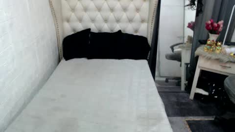 MY IG aleahgomez17 online show from 02.27.25