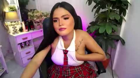 MY IG aleahgomez17 online show from 11.18.25