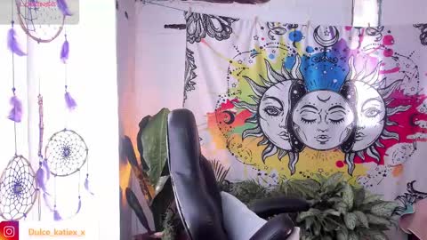 Snapshot of just_katiex chatting on 02.14.25 Sofia online show from 02.14.25