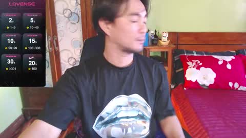 Snapshot of justcallmekarl chatting on 10.06.25 Karl online show from 10.06.25