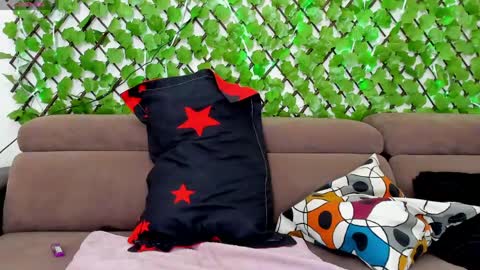 Chloe online show from 04.18.26