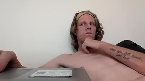 Snapshot of justhavingfun111 chatting on 10.16.25 justhavingfun111 online show from 10.16.25