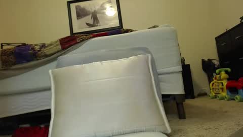 Snapshot of justin0311 chatting on 03.11.26 justin online show from 03.11.26