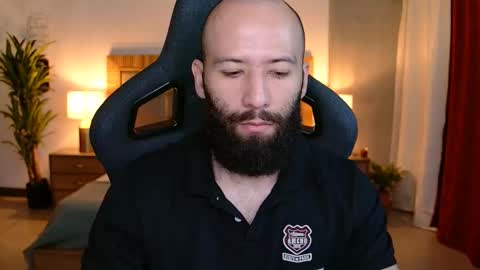 Snapshot of justin_hton chatting on 01.05.26 Justin online show from 01.05.26