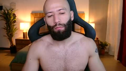 Snapshot of justin_hton chatting on 01.08.26 Justin online show from 01.08.26