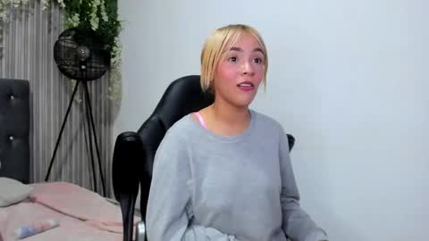 JUSTIN Y JAZMIN online show from 02.18.25