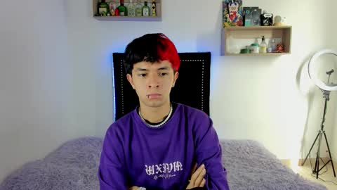 Snapshot of justine_ad chatting on 12.19.25 Justine online show from 12.19.25