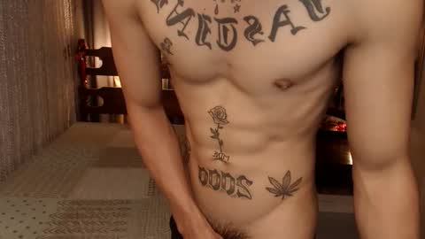 justine_hunk online show from 04.14.26