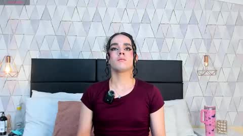 Justine online show from 11.28.25