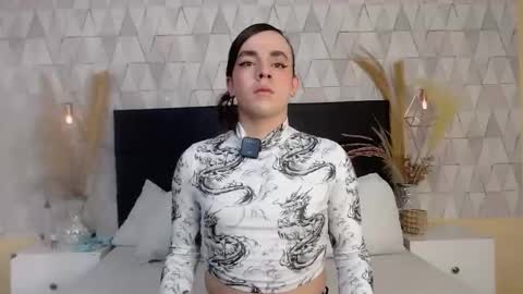 Justine online show from 04.08.26