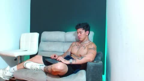 justinfuller_31 online show from 03.12.26