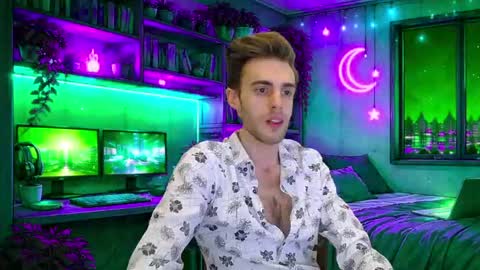 Snapshot of justinnordick chatting on 05.27.26 Hologram Guy online show from 05.27.26