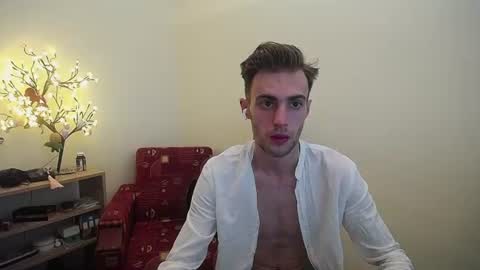 Hologram Guy online show from 07.02.26