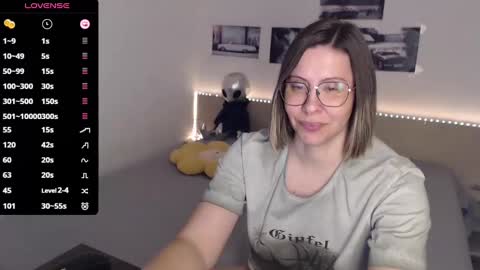 Julie online show from 02.09.25