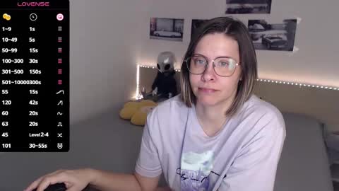 Julie online show from 02.10.25