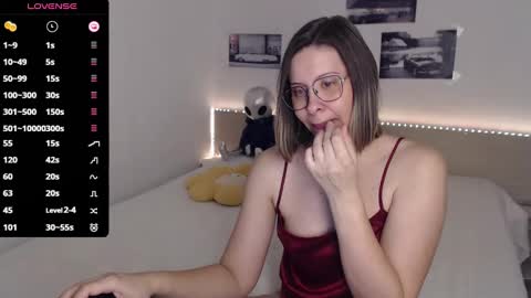 Julie online show from 03.01.25