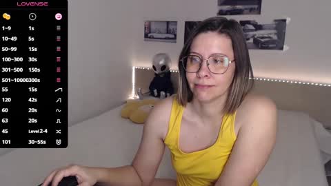 Julie online show from 03.02.25