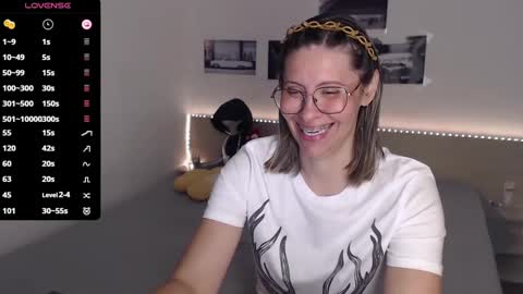 Julie online show from 09.24.25