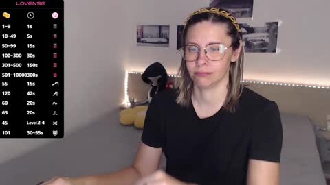 Julie online show from 09.28.25