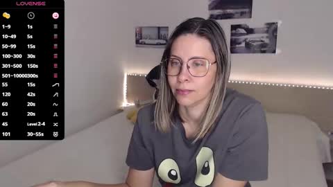 Julie online show from 10.14.25