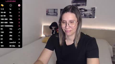 Julie online show from 10.14.25