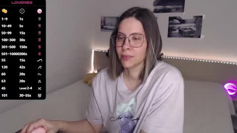 Julie online show from 04.04.26