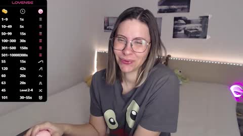 Julie online show from 04.05.26