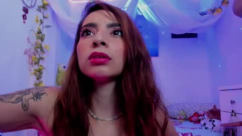 Mia online show from 02.21.25