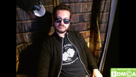 Snapshot of justshutupandwatch chatting on 11.21.25 M. Dean online show from 11.21.25