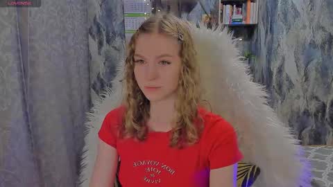 Snapshot of juxxxsybunx chatting on 10.04.25 Juxsy online show from 10.04.25