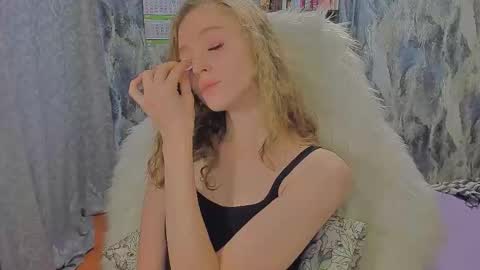 Snapshot of juxxxsybunx chatting on 11.03.25 Juxsy online show from 11.03.25