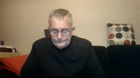Snapshot of jyarthur01750 chatting on 10.05.25 Arthur01750 online show from 10.05.25