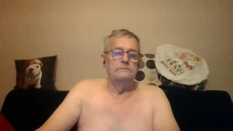 Snapshot of jyarthur01750 chatting on 11.17.25 Arthur01750 online show from 11.17.25
