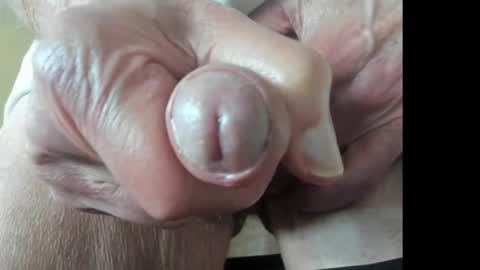 Snapshot of jyerro64 chatting on 04.01.26 Im Jy online show from 04.01.26