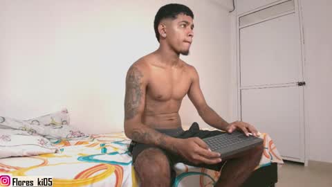 Snapshot of k_florez chatting on 05.07.26 k_florez online show from 05.07.26