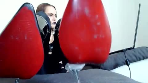 Snapshot of k_queen36 chatting on 01.12.26 k_queen36 online show from 01.12.26