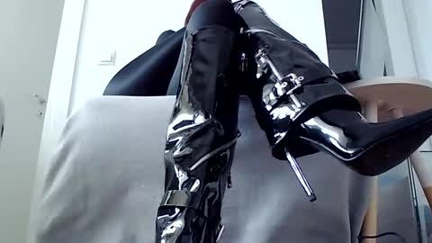 Snapshot of k_queen36 chatting on 03.02.26 k_queen36 online show from 03.02.26