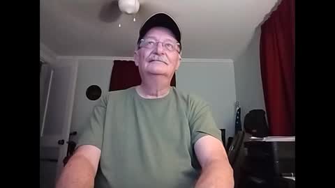 Snapshot of kabriggs137 chatting on 02.27.25 kabriggs137 online show from 02.27.25