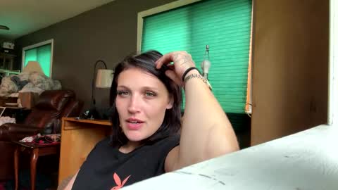 Snapshot of kaceelynn chatting on 09.10.25 Kac online show from 09.10.25