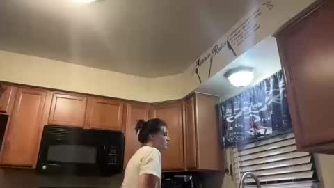 Snapshot of kaceelynn chatting on 10.12.25 Kac online show from 10.12.25