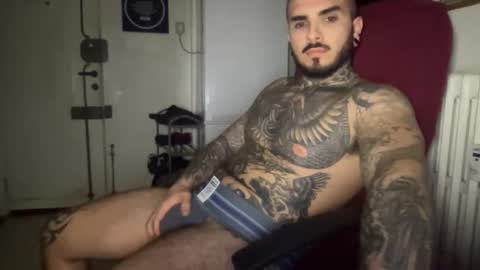 Snapshot of kadmon33 chatting on 11.12.25 kadmon33 online show from 11.12.25